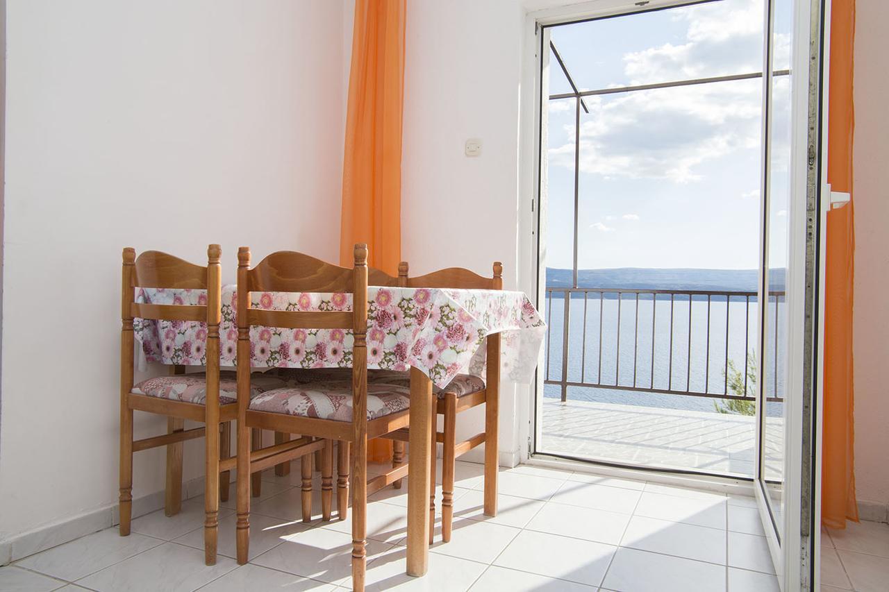 Stanici Beach Apartments Omiš Dış mekan fotoğraf