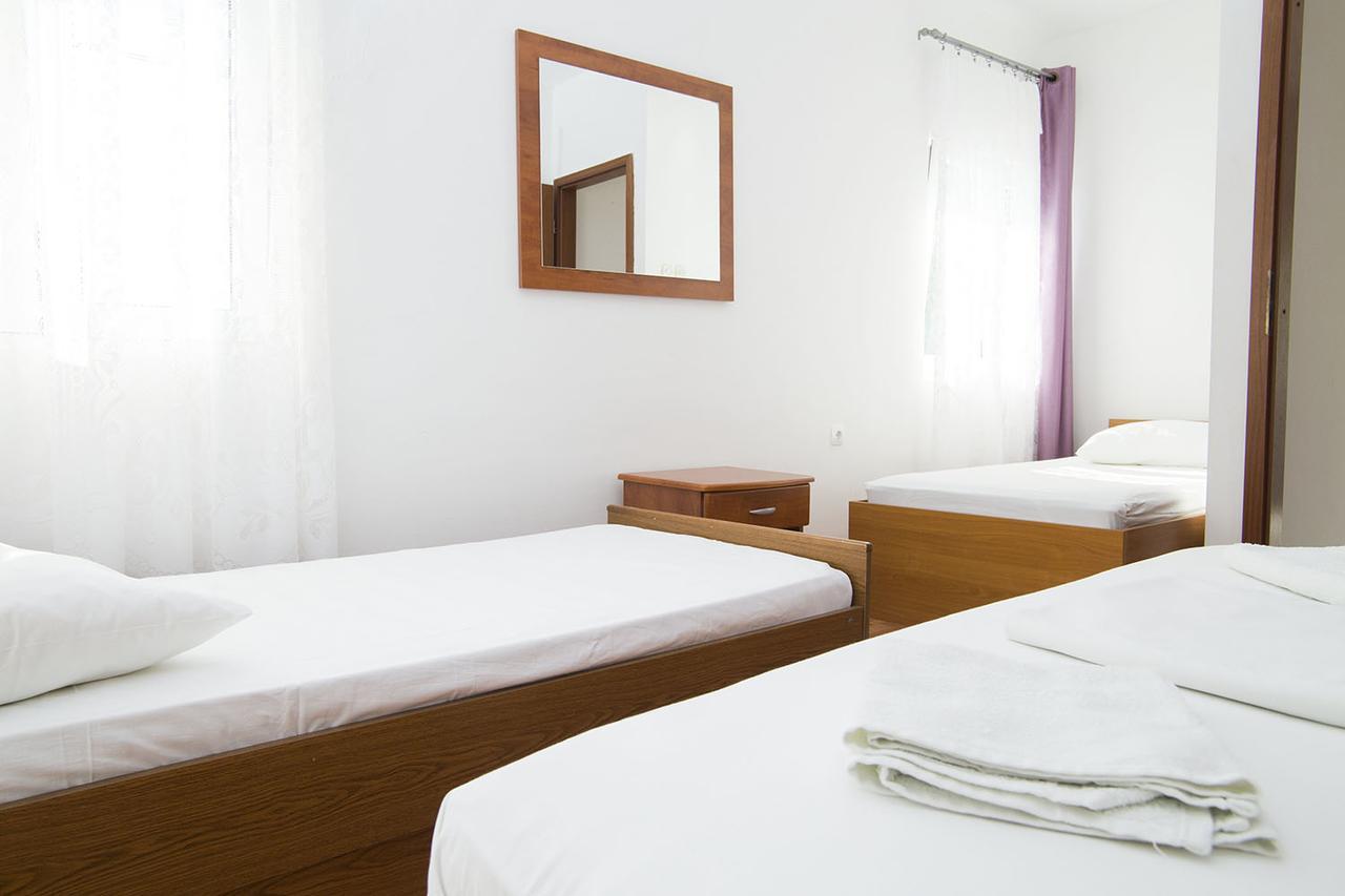 Stanici Beach Apartments Omiš Dış mekan fotoğraf